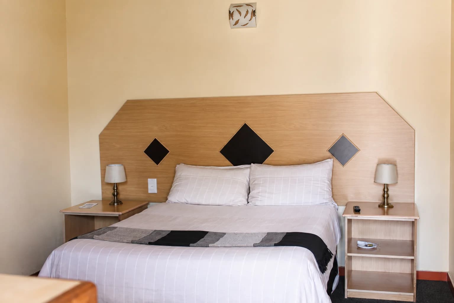 Standard Twin Room with Garden View